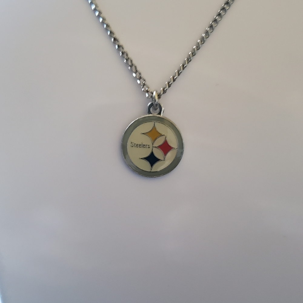 Pittsburgh Steelers Necklace & Pendant, Earring Set